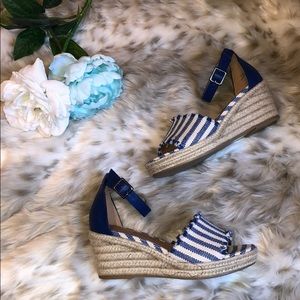 Blue and White Wedges Size 7.5